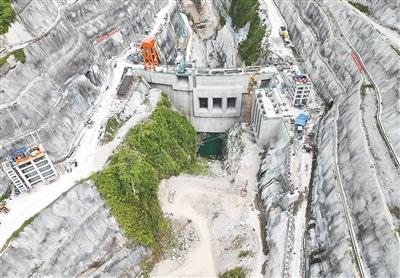 能源綠色轉(zhuǎn)型 中印尼合作新亮點(diǎn)-清潔能源-地大熱能 能源綠色轉(zhuǎn)型 中印尼合作新亮點(diǎn)-清潔能源-地大熱能